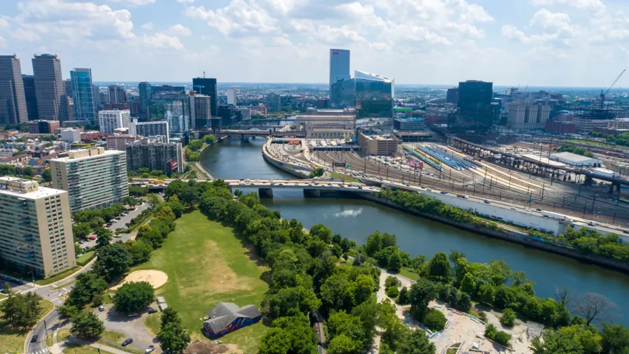 Schuylkill River parkland, oblique view